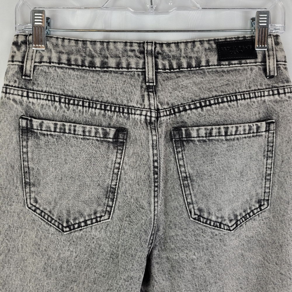 Redial Acid Wash Embellished Studded Tapered Ankle Mom Jeans Women Size 6 - Picture 14 of 16
